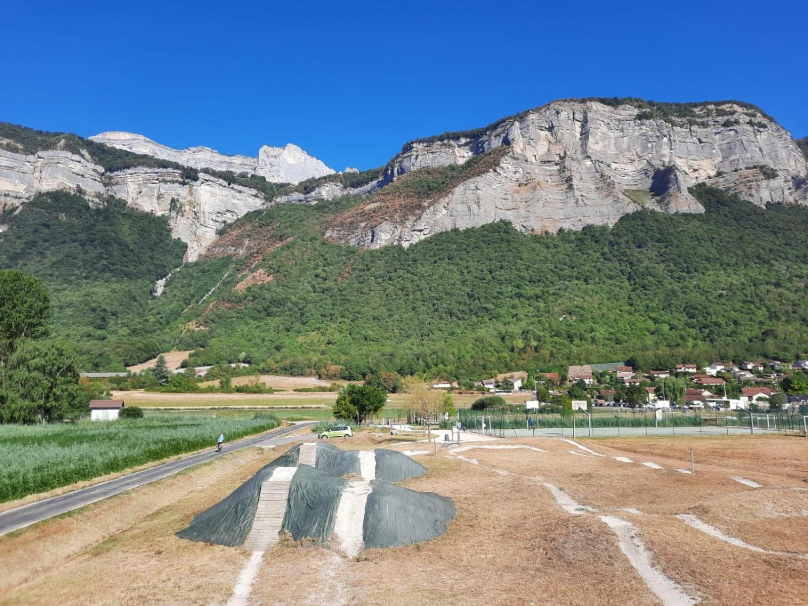 Maison De Village Au Pied De La Montagne Lumbin Eksteriør bilde